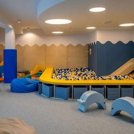 Bursztynowy - Jacuzzi, Sauny, Sala Zabaw, Garaz, 400m Do Plazy Plaskie Zejscie *